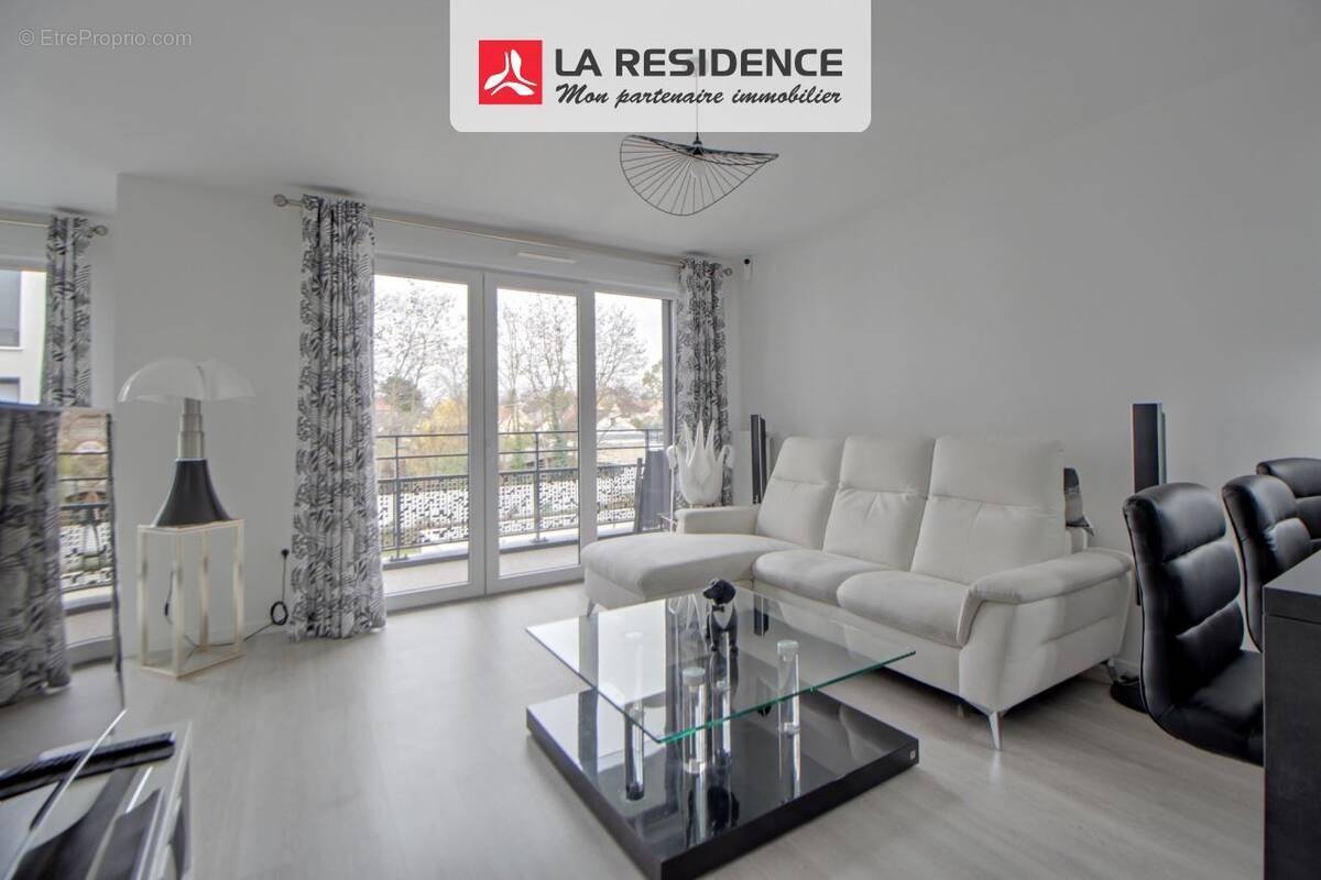 Appartement à VERNEUIL-SUR-SEINE