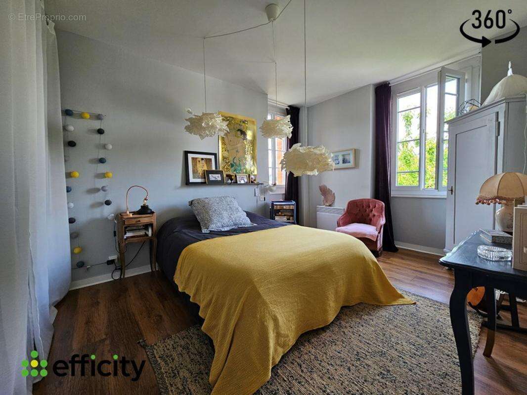 Maison à LA CHAPELLE-DES-FOUGERETZ