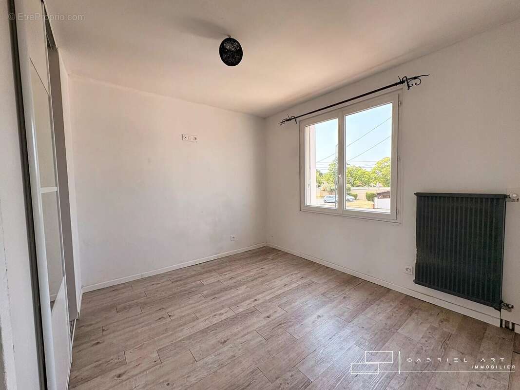 Maison 100 m² à Auch  - photo 5
