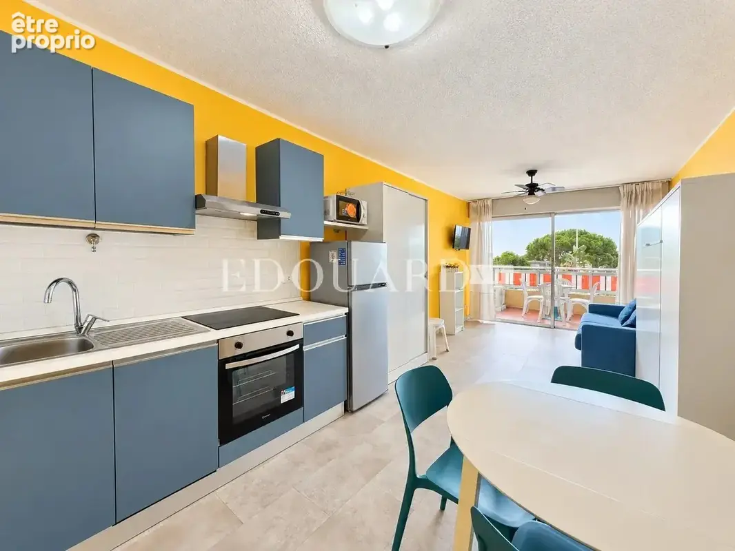 Face au port de plaisance de Menton, en exclusivité studio rénové avec terrasse et agréable vue mer - photo 3