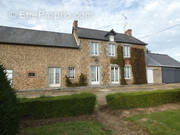 Maison à FOUGEROLLES-DU-PLESSIS