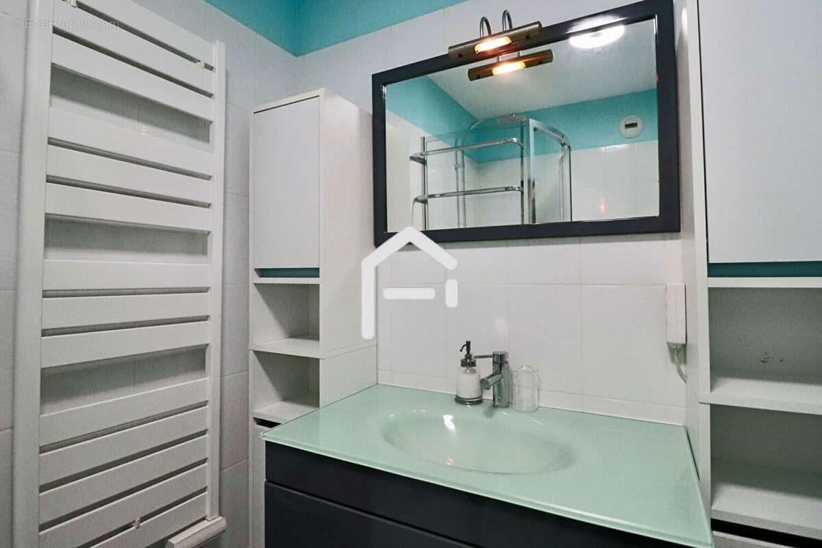 Appartement à SAINT-CHAMAS