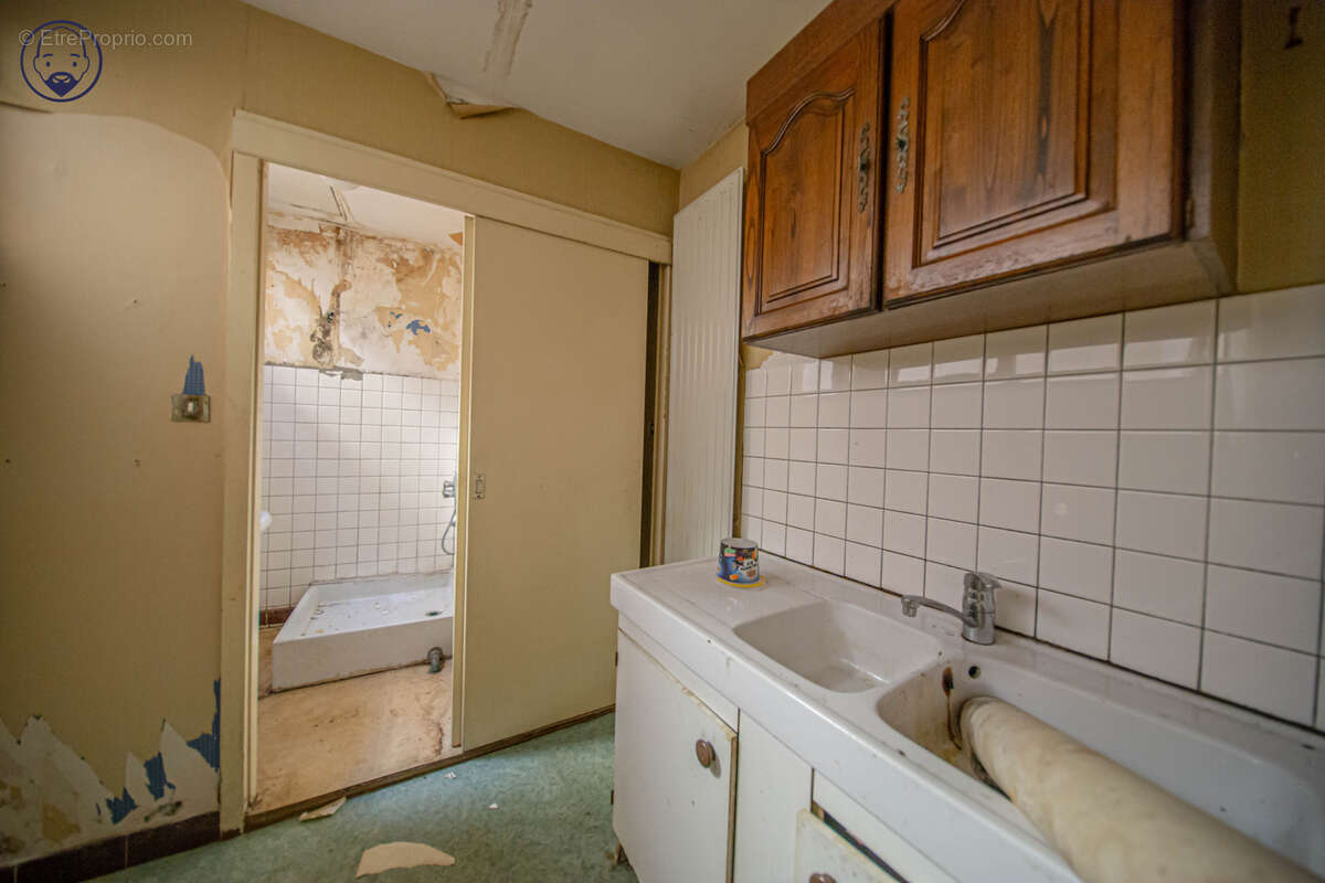 Maison de ville à rénover   Fort potentiel   Idéal investisseur ou résidence principale - photo 11