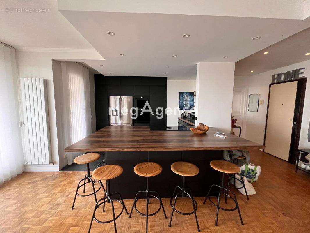 Appartement à MAREIL-MARLY