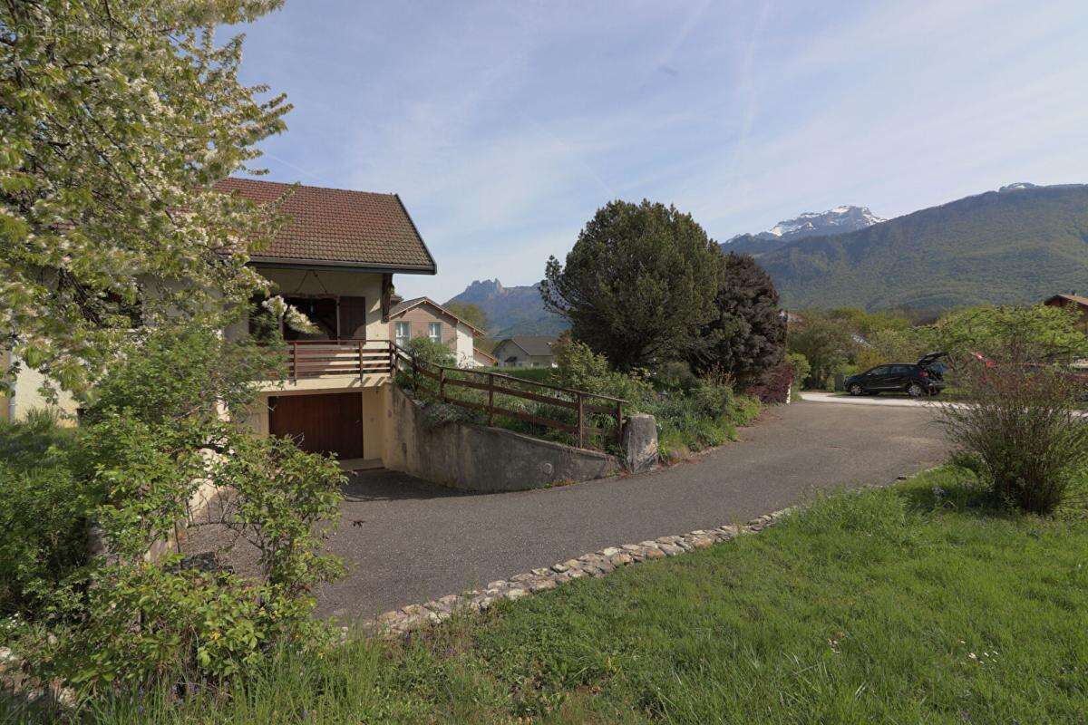 Maison à LATHUILE