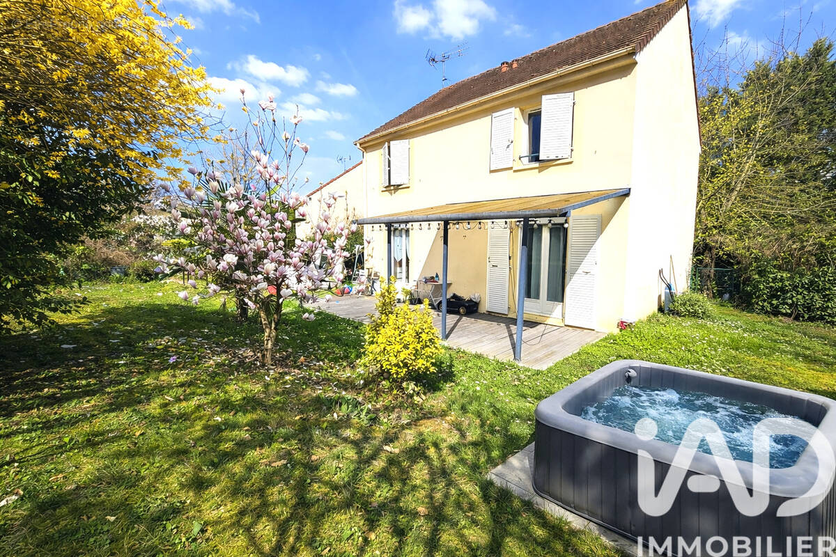 Photo 1 - Maison à ETAMPES