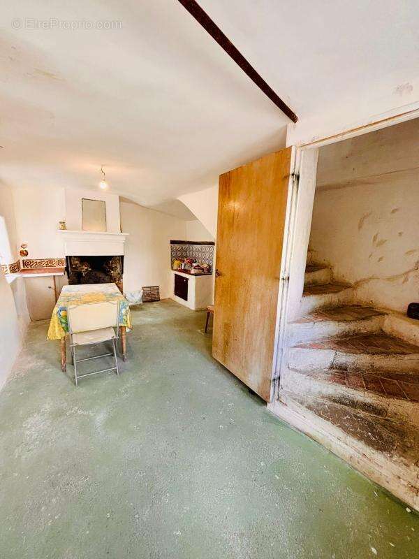 Maison à GROSPIERRES