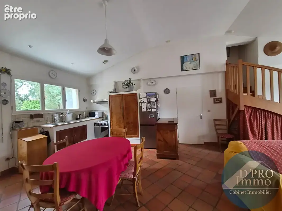 VERTOU PORTEREAU - Maison familiale 158 m² 4 chambres 715 m² de terrain - photo 10