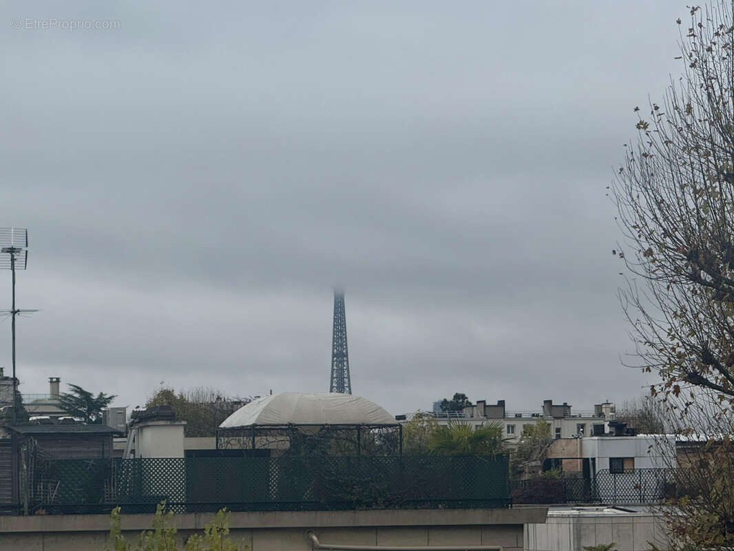 Appartement à NEUILLY-SUR-SEINE