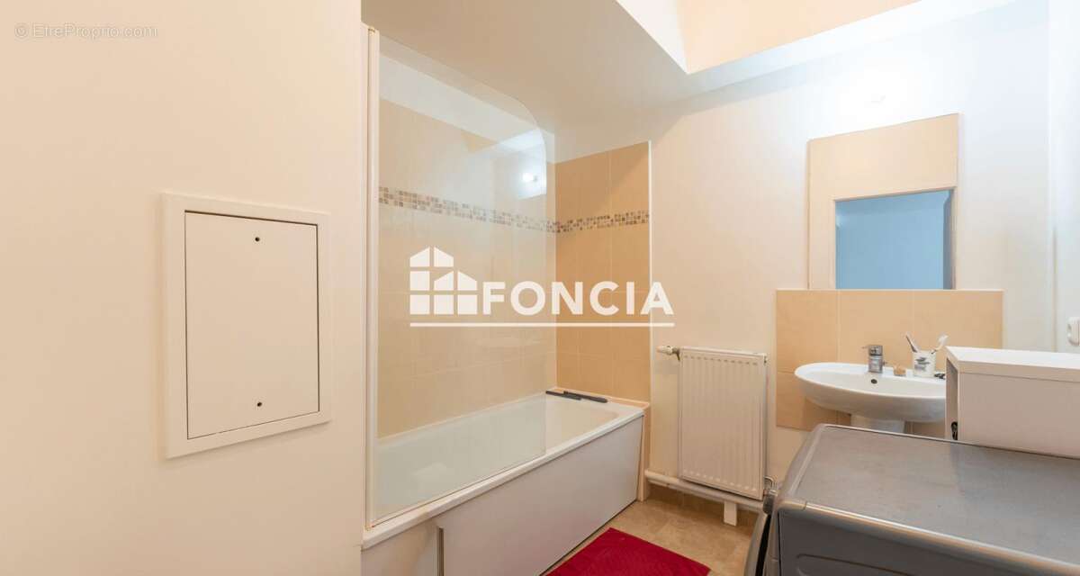 Appartement à L'ILE-SAINT-DENIS