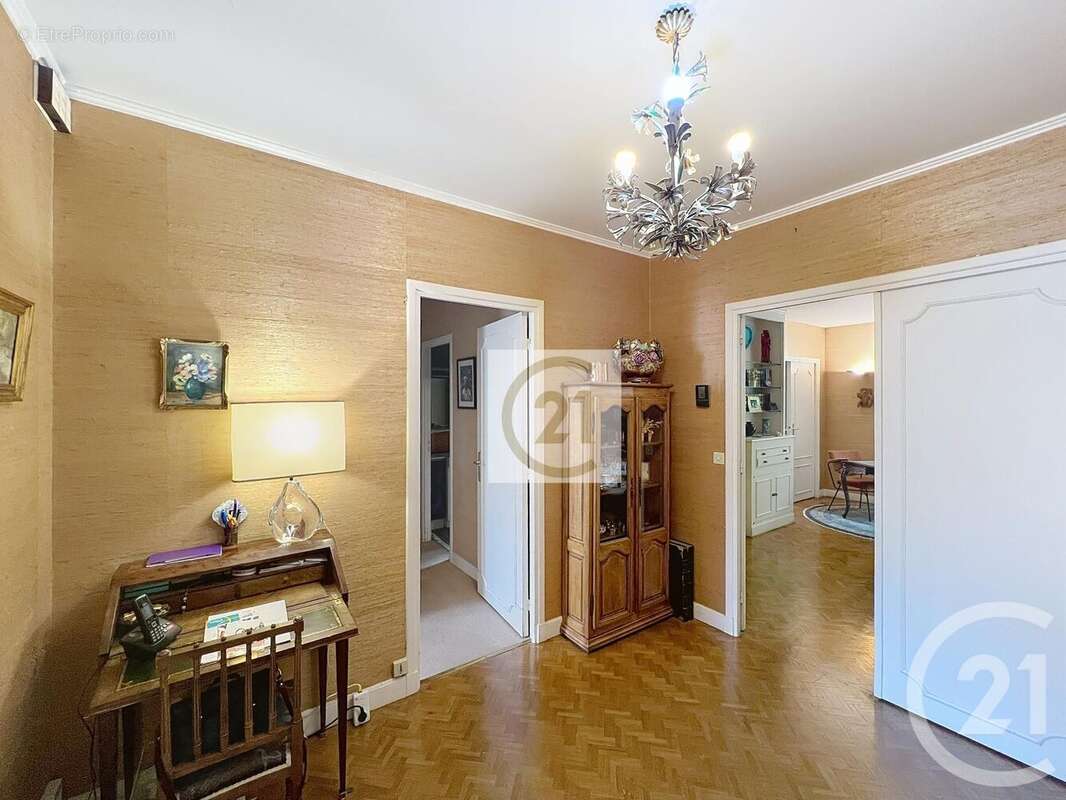 Appartement à SAINT-CLOUD