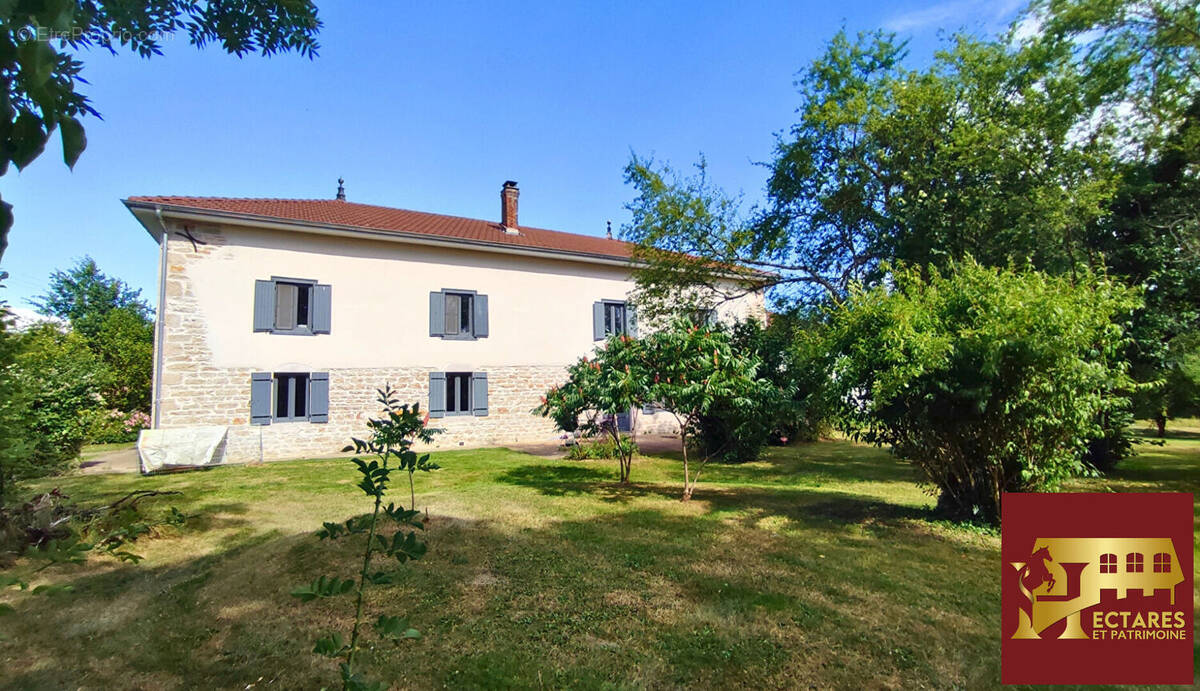 Maison à BEAUPONT