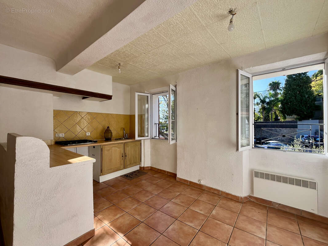 Appartement à LA FARLEDE