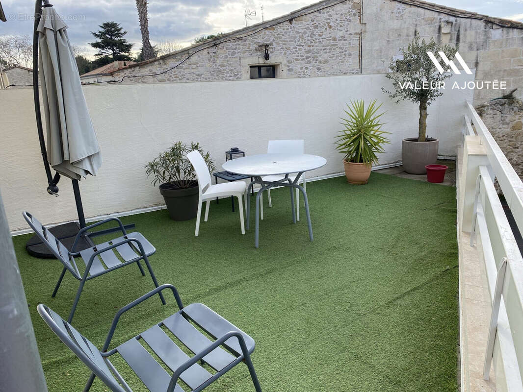 Maison à VALERGUES