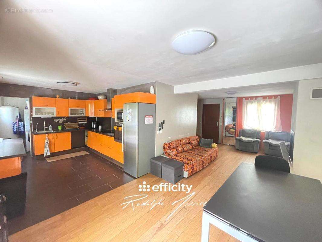 Maison à MONTEREAU-FAULT-YONNE