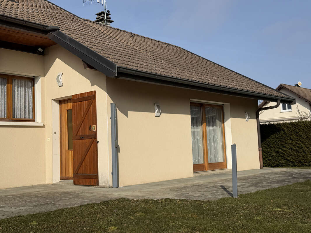 Appartement à ALLINGES
