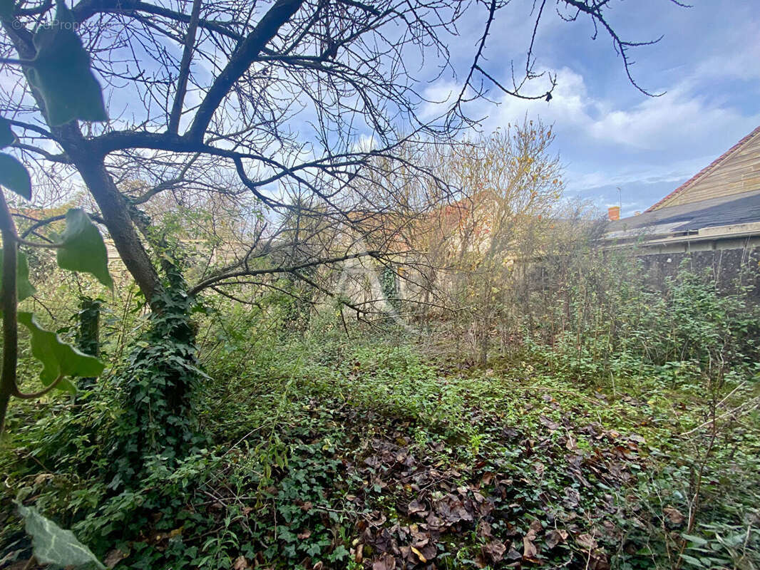 Maison à VILLEBAROU