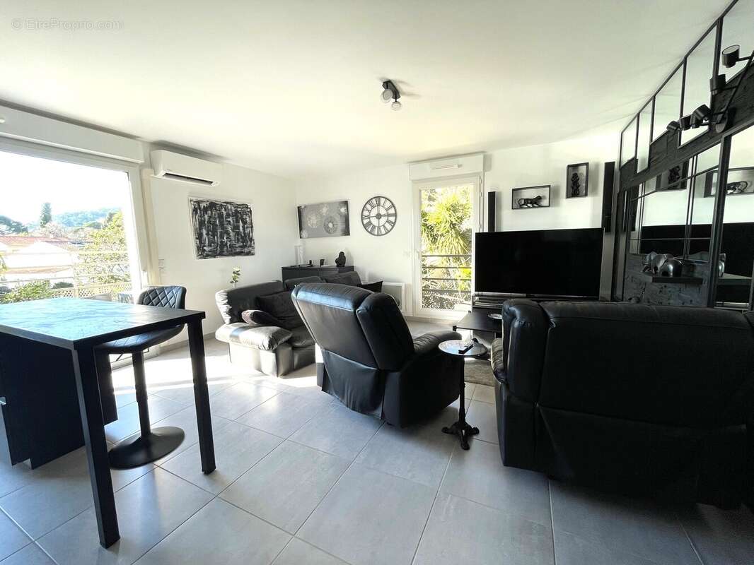 Superbe Appt F4 En Duplex Sur Toulon La Pivotte - photo 4