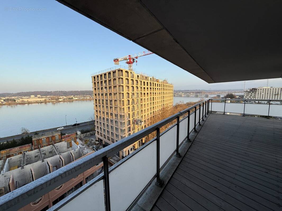Appartement à BORDEAUX