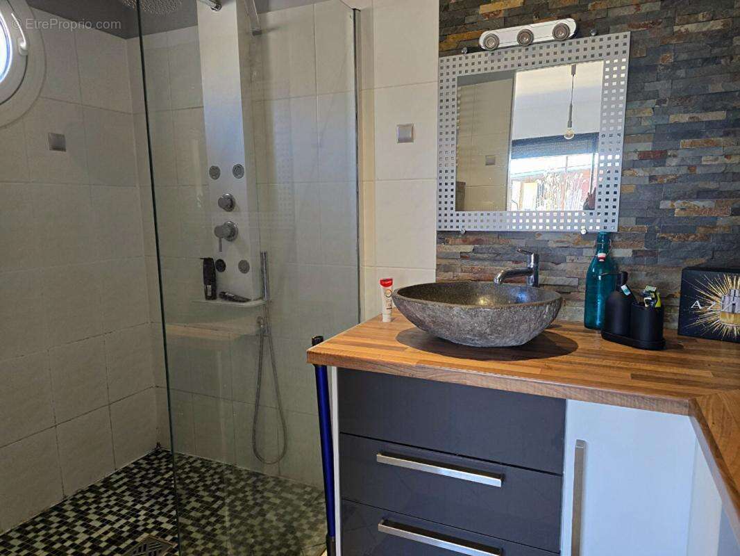 Propriété Mariol 11 pièce(s) 340 m2 - photo 13
