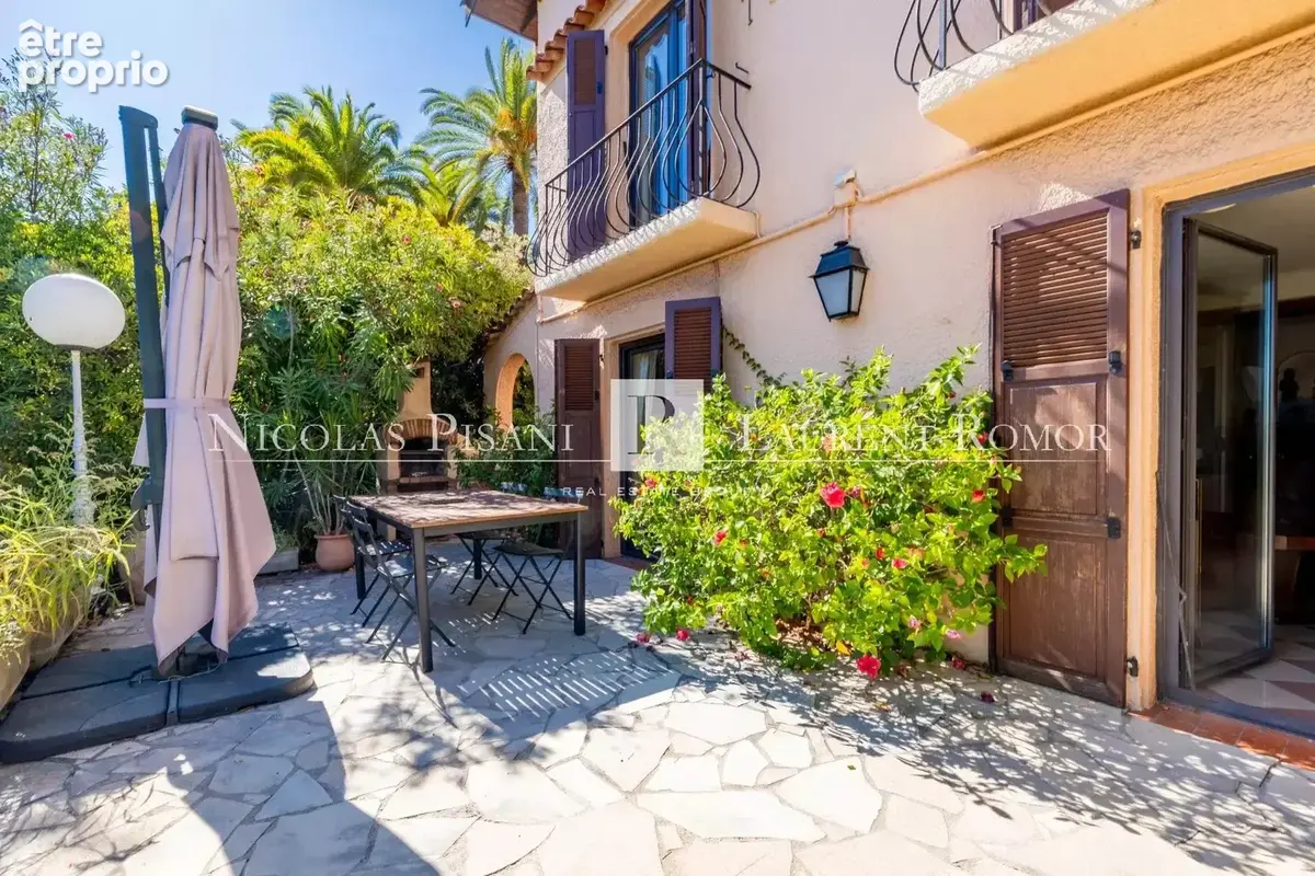 Co-exclusivité - Villefranche-sur-Mer : maison de 151 m² avec vue sur la rade, - photo 2