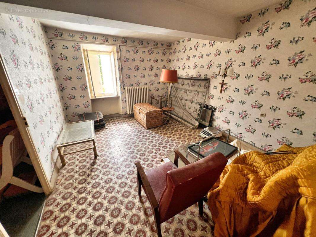 Maison 220 m² à Argeliers  - photo 2