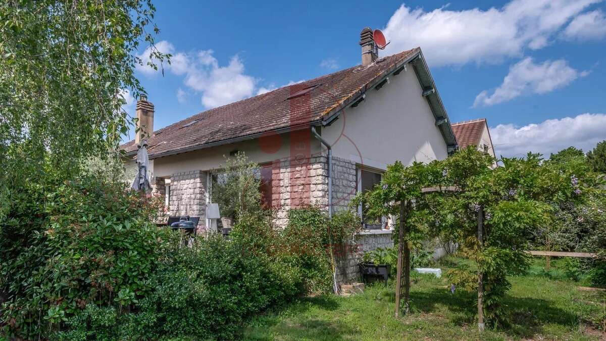Maison à BOURRON-MARLOTTE