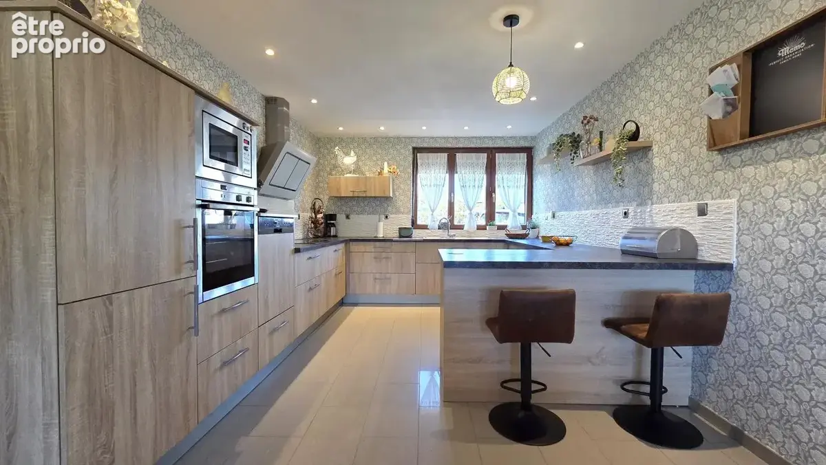 Magnifique propriété comprenant une maison et un logement de plain pied, à Wallers-en-Fagne - photo 8