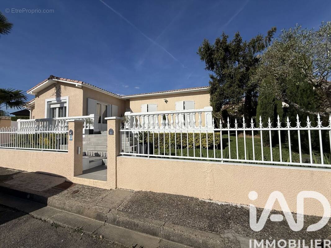 Photo 1 - Maison à CASTELSARRASIN