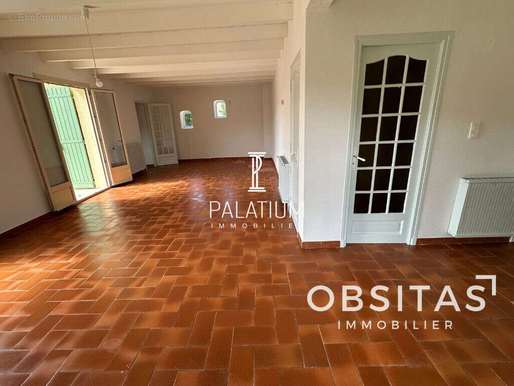 Maison à SAINT-MAIME