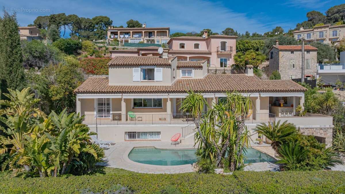 Maison à MOUGINS