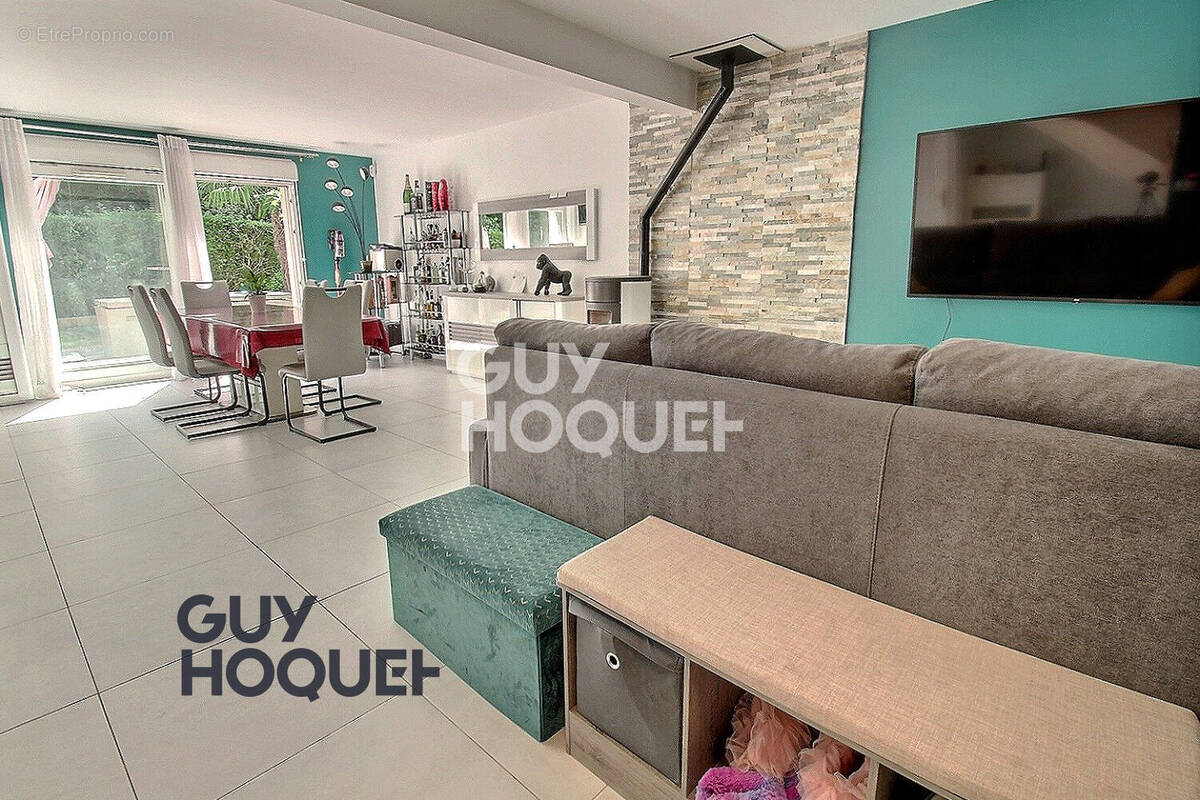 Maison à LIMEIL-BREVANNES