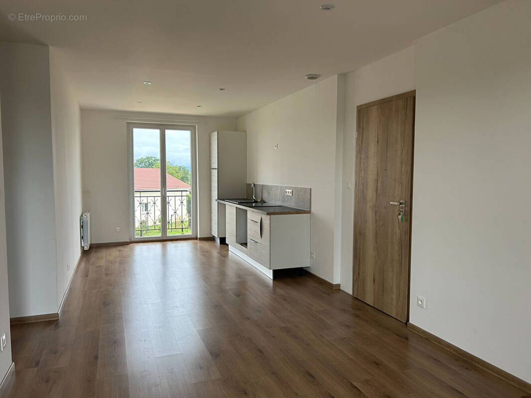 Appartement à ATTIGNAT