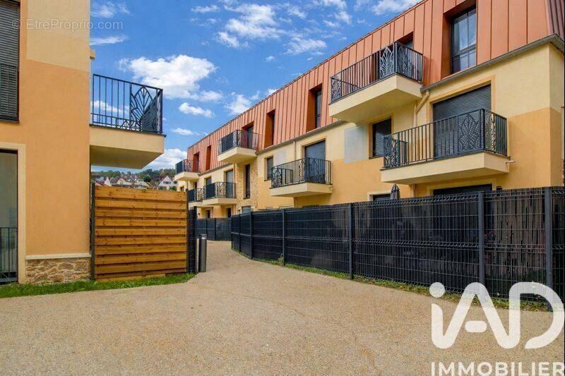 Photo 1 - Appartement à HARDRICOURT