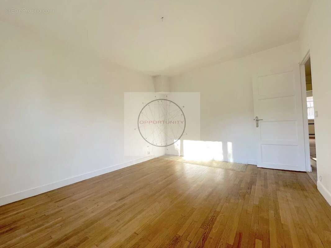 Appartement à SAINT-MANDE