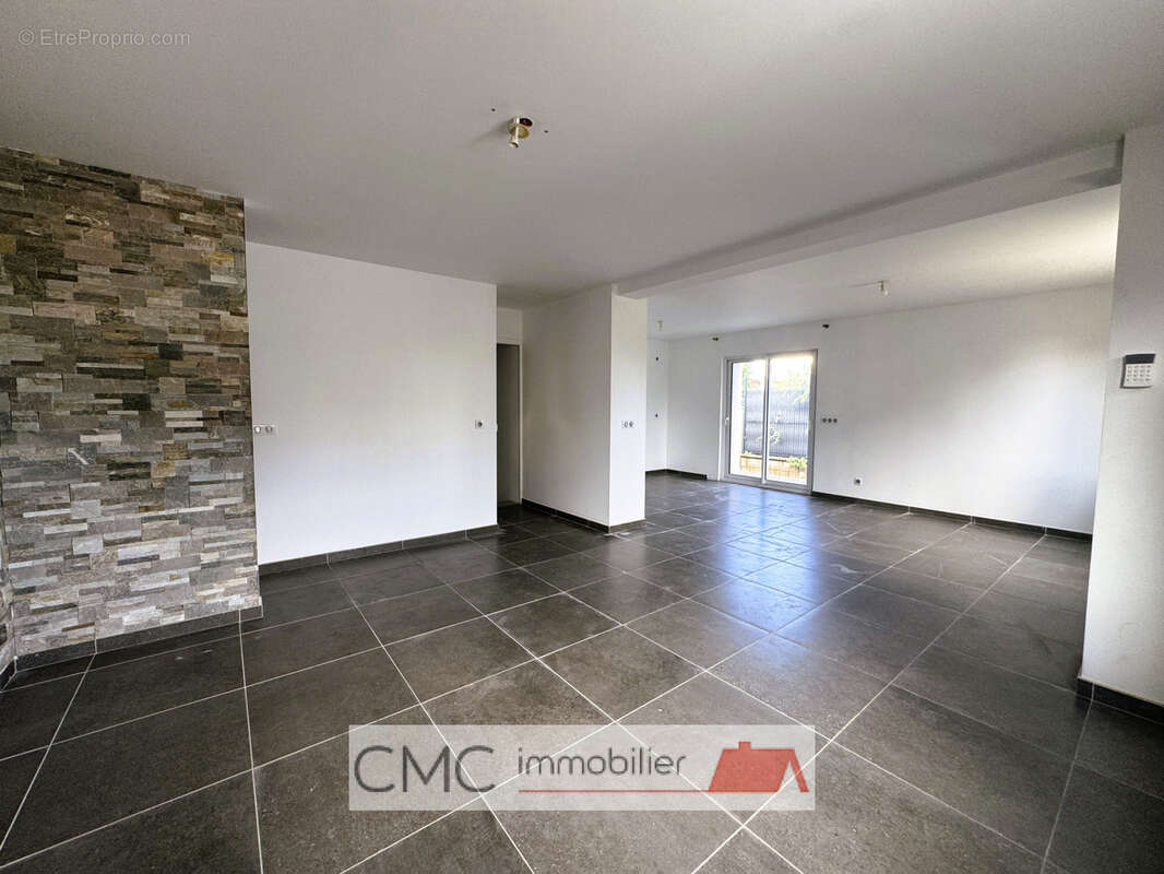 Maison 130 m² à Luisant  - photo 3