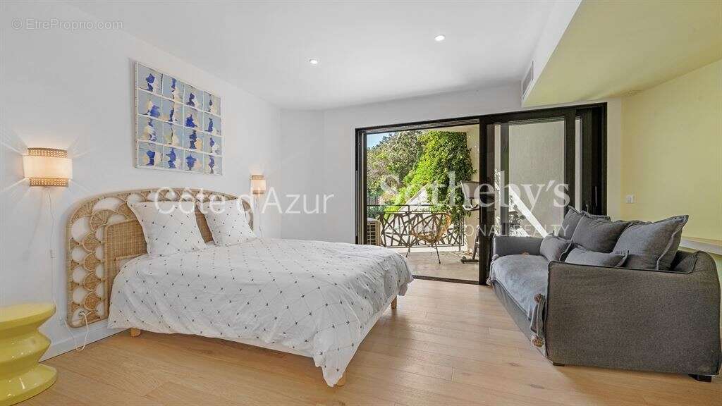 Exclusivité villa de luxe aux Issambres avec panorama Méditerranée - photo 11