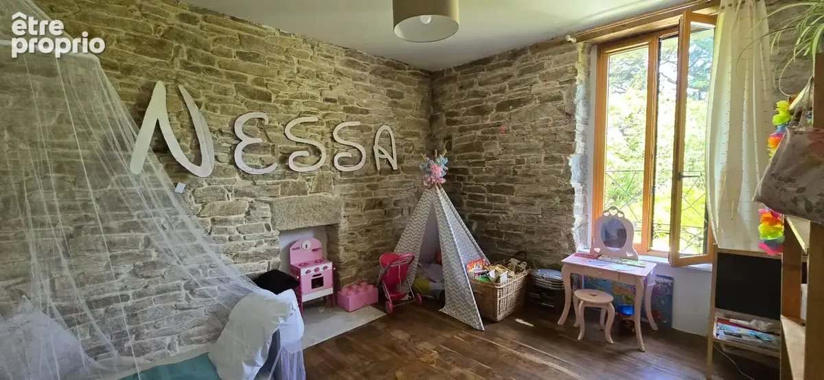 A vendre à Concarneau Maison de Maitre de 295 m² à 8 min du centre ville dans un cadre de vie idyllique ! - photo 16
