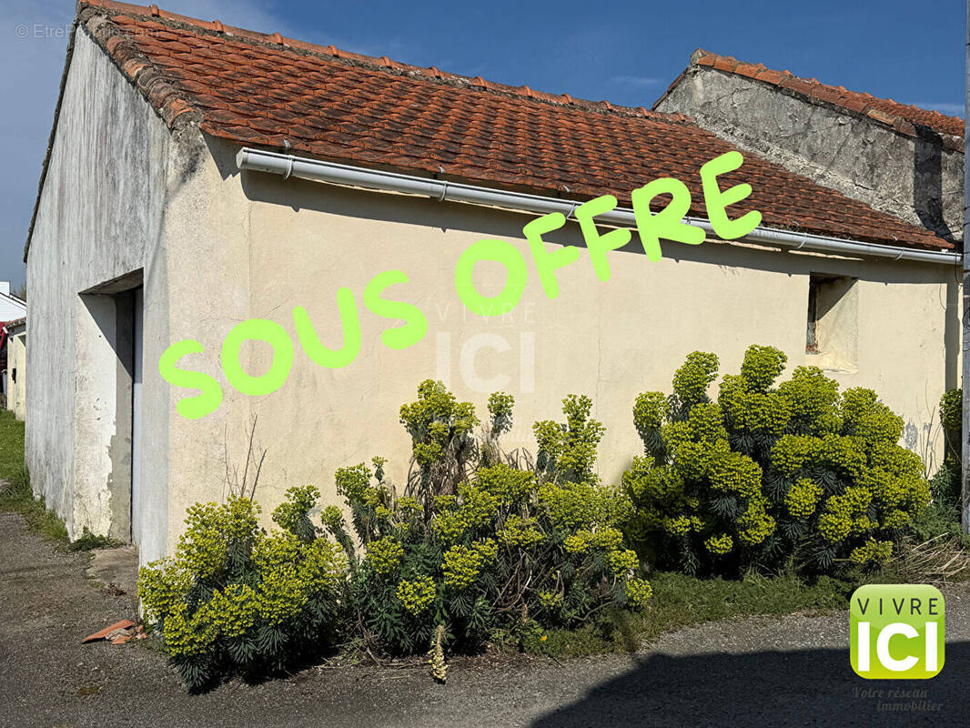 Parking à SAINT-VIAUD