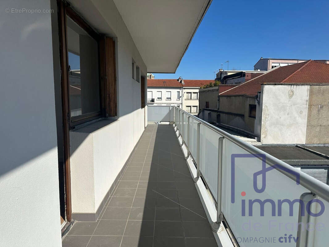 Appartement à SAINT-ETIENNE