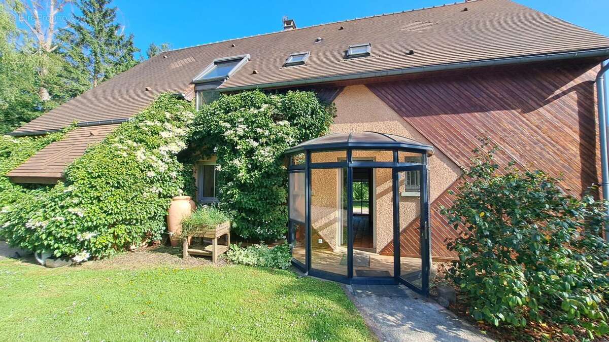 Maison à LEVIS-SAINT-NOM