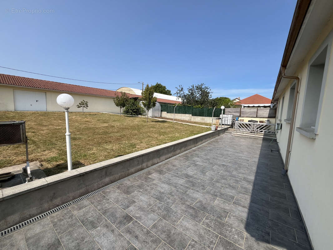 Maison à MORFONTAINE