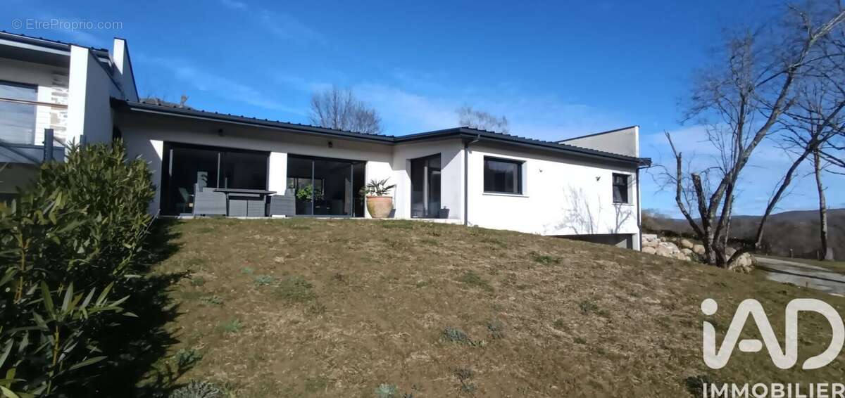 Maison 160 m² à Crampagna  - photo 9