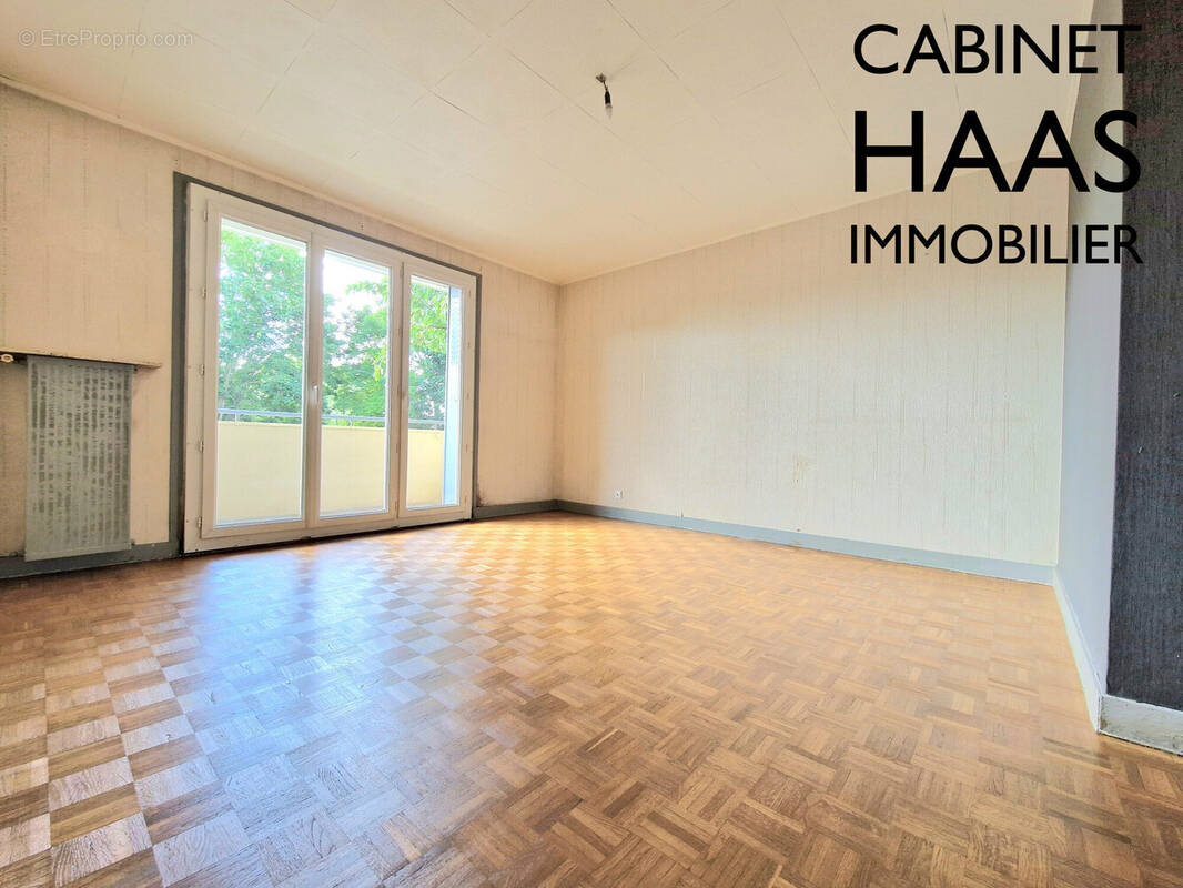 Séjour - Appartement à IVRY-SUR-SEINE