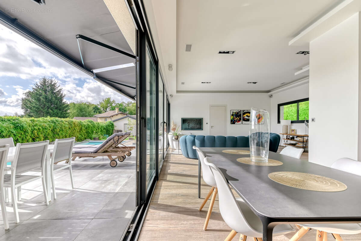 Maison à SAINT-CYR-AU-MONT-D&#039;OR