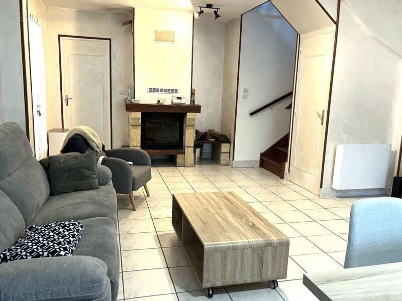 Maison à LONGVILLERS