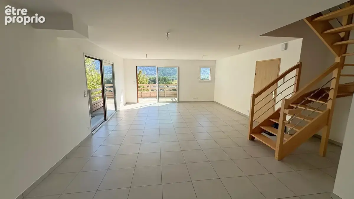 Appartement 98 m² à Thyez  - photo 7