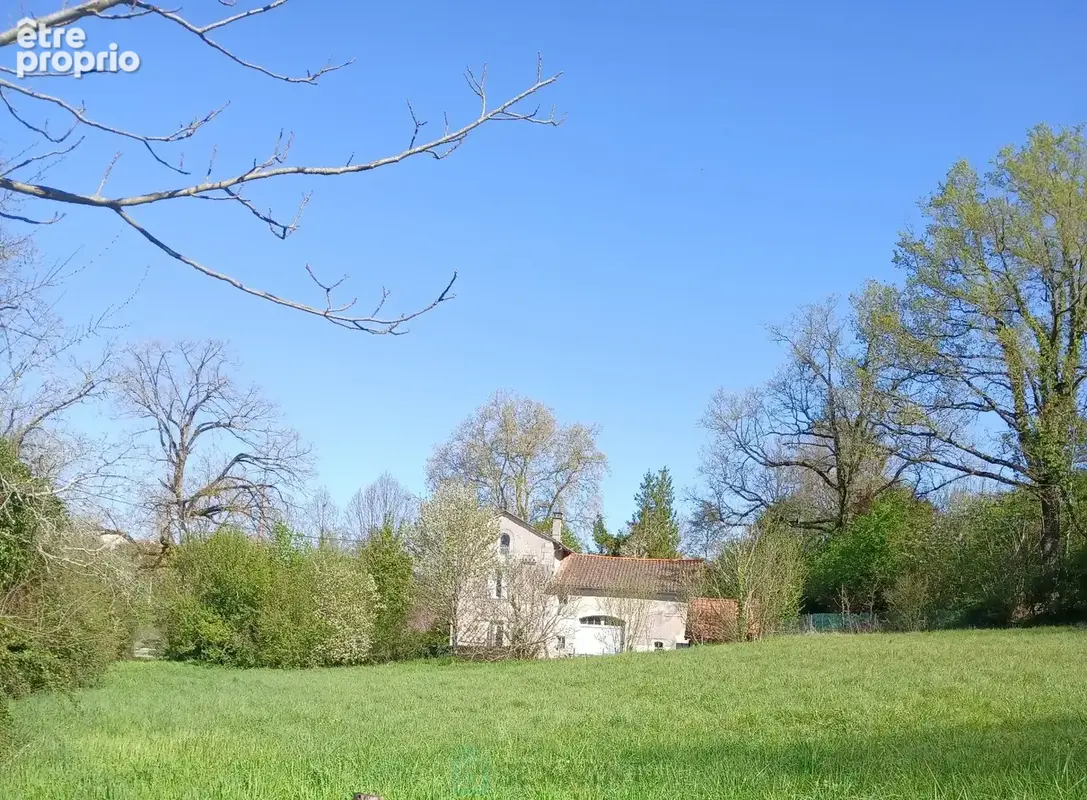Terrain à RIBERAC