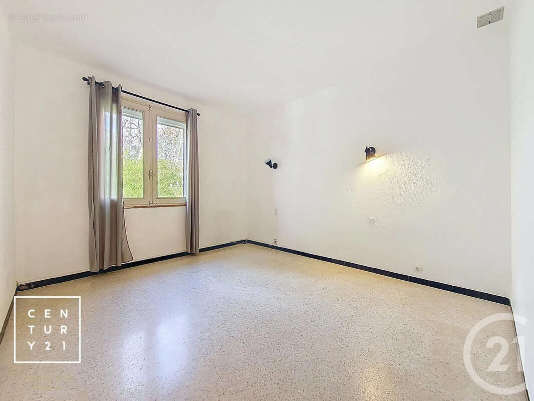Maison 105 m² à Nefiach  - photo 8