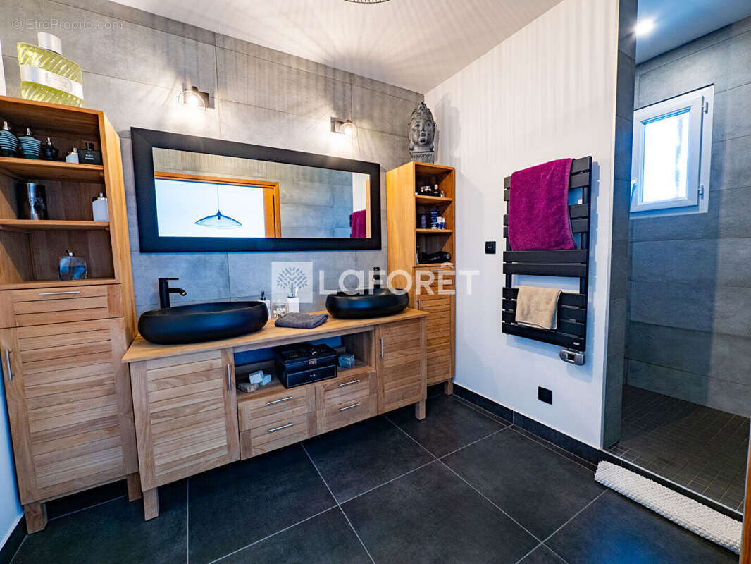 Maison à VILLELONGUE-DELS-MONTS